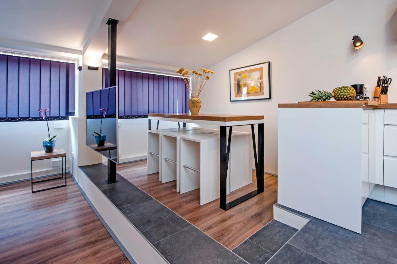 Lakovich Sea View Apartments 罗维尼 外观 照片
